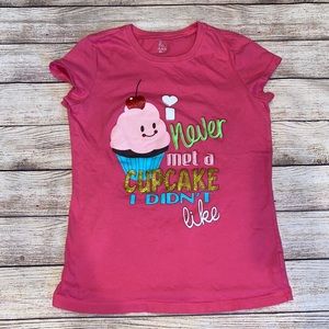 5️⃣ for 2️⃣5️⃣ SALE Girls TShirt Cupcake Size 14